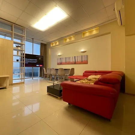 Apartment 75m2 Stylish Comfort Cafe Next Door In Quiet
