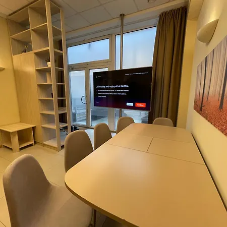 75m2 Stylish Comfort Cafe Next Door In Quiet Apartamento Riga